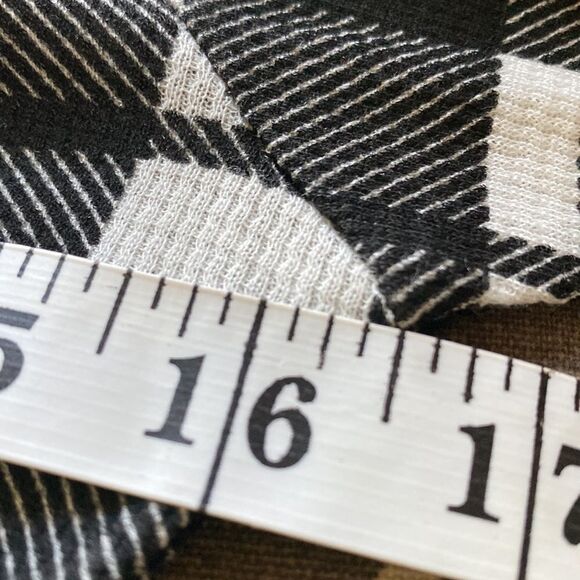 Girls/Petite L/S Plaid Crew Neck Dress - Picture 8 of 11